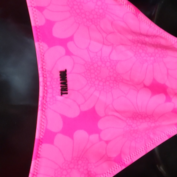 Mica - pitaya flora set with cheeky coverage bottoms - Picture 5 of 6